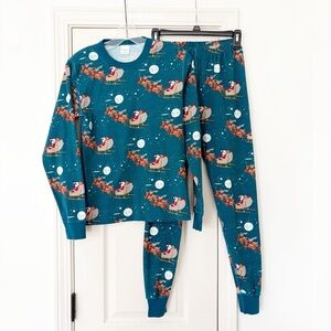 Hanna Andersson adult size XS  Santa's sleigh Christmas long John pajama set